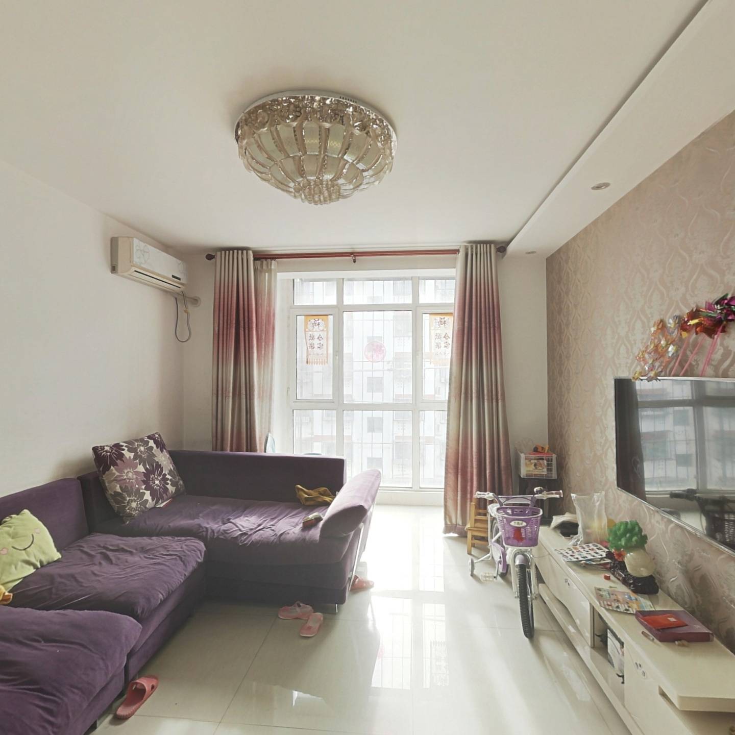 荣华里两室通厅,双阳卧室.小区配套成熟