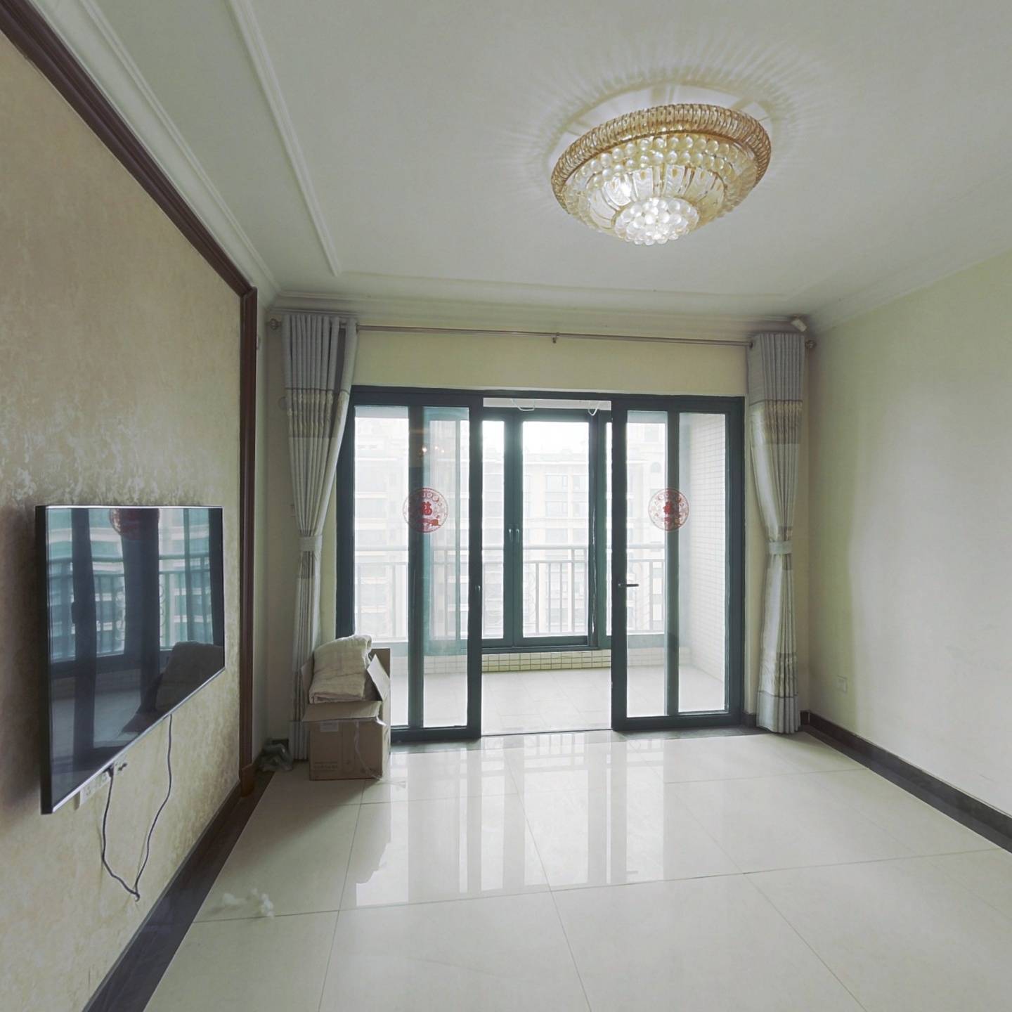 小店恒大绿洲 精装朝南两居 本满二 可按揭