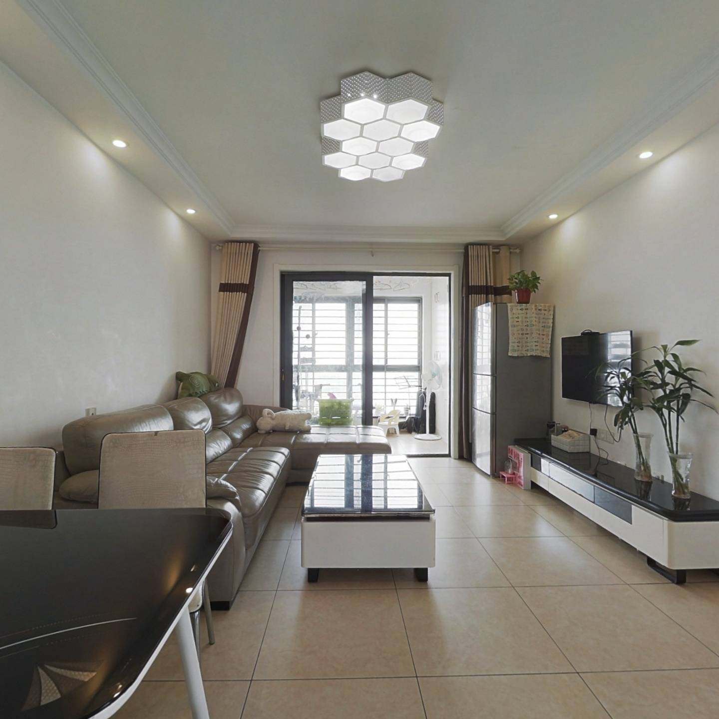 业主当时买的是一手房 精美装修 拎包即住_郑州新里