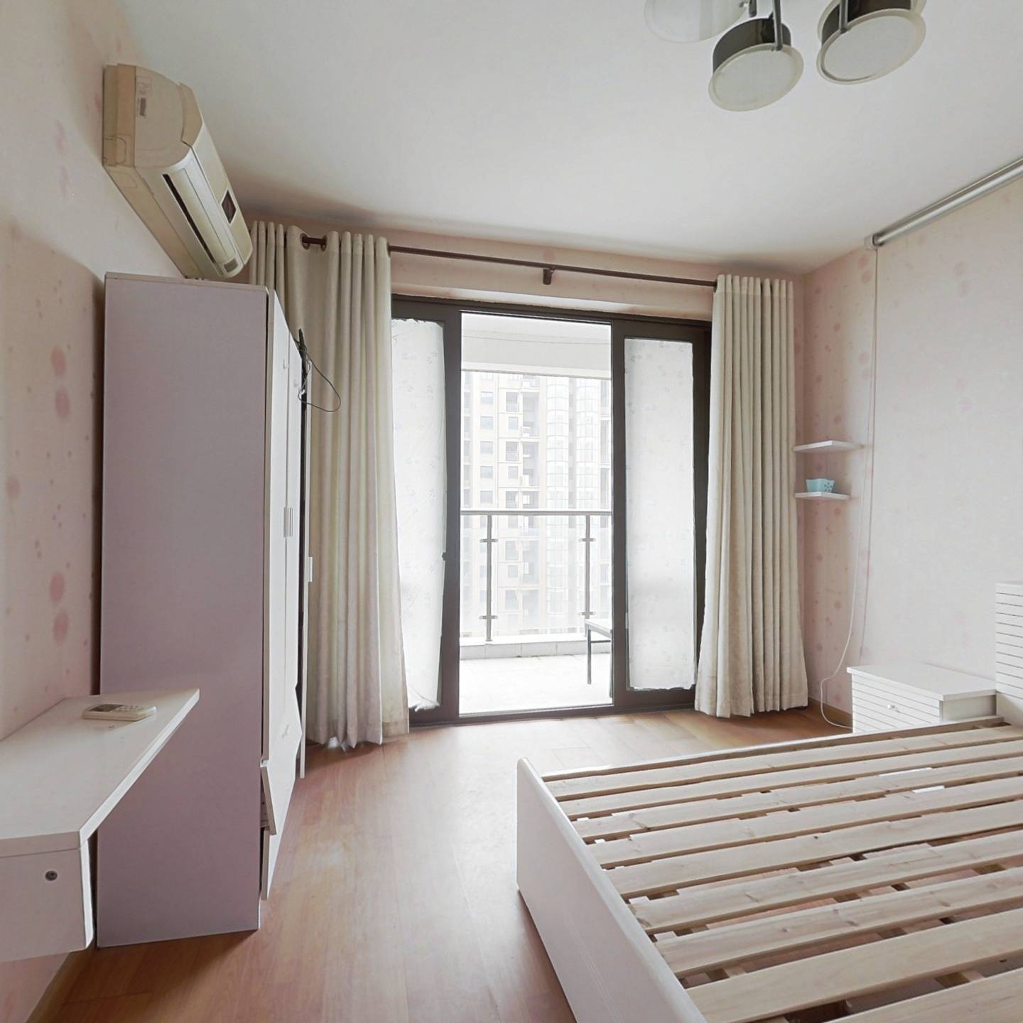 镜湖大学城 镜湖莲庄二房 中间层 总价低 有钥匙