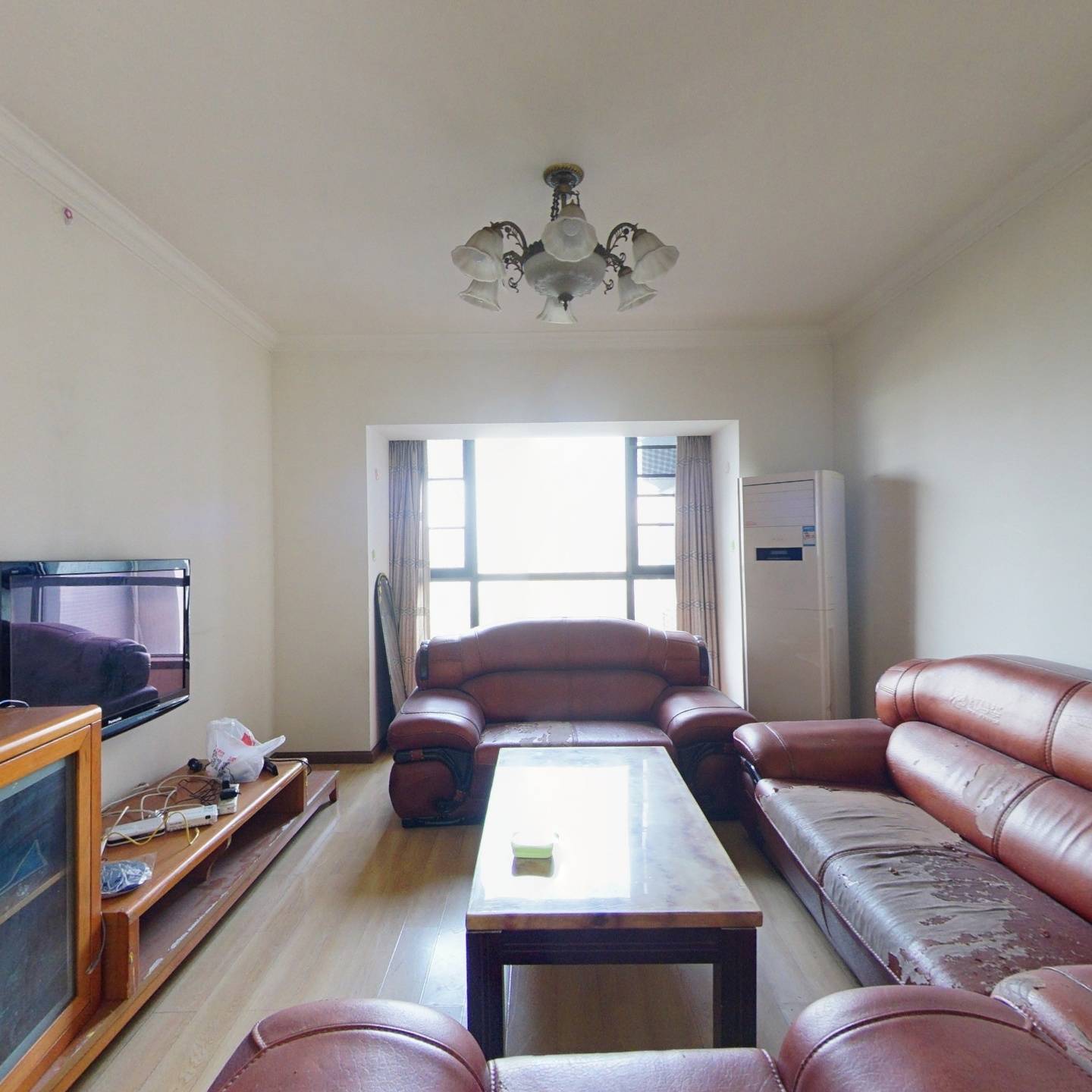 蓝光凯丽美域 通透套三 明厨明卫 简装 楼层适中